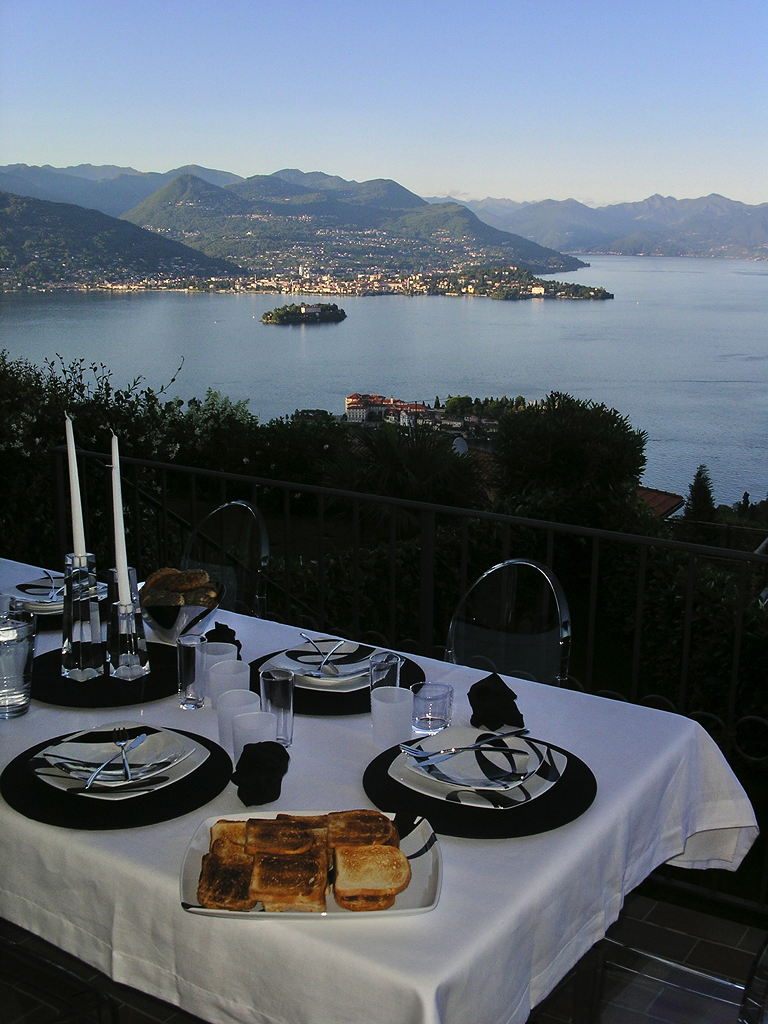 6 - Stresa Lago Maggiore Villetta  stupenda vista lago Stresa