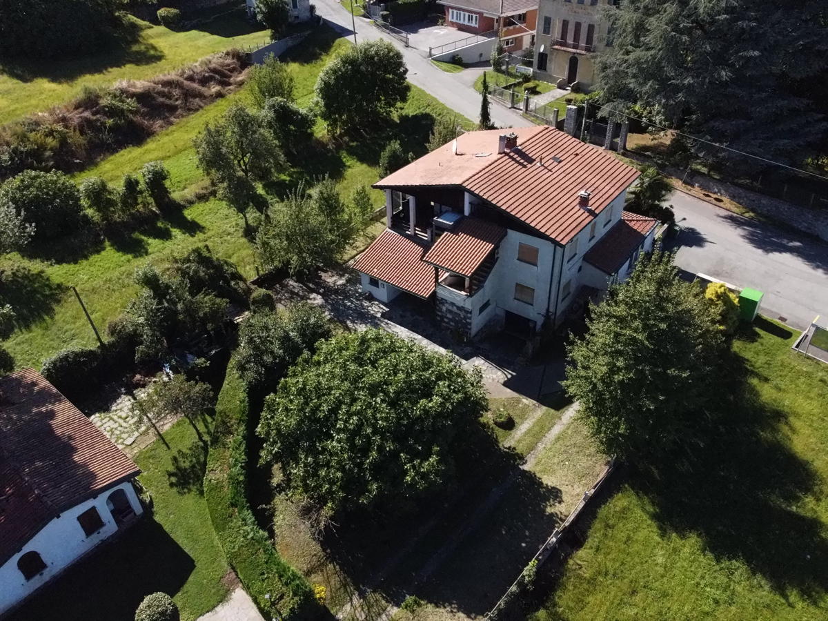 1 - Madonna del Sasso - lago d’Orta, bella villa singola di oltre 300 mq, su due piani con ASCENSORE Madonna del Sasso