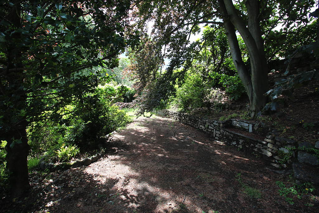 A Colazza, colline tra il Lago d’Orta e il Lago Maggiore, villa panoramica di circa 280 mq commerciali, immersa nel verde e nella tranquillità . COLAZZA 12 - A Colazza, colline tra il Lago d’Orta e il Lago Maggiore, villa panoramica di circa 280 mq commerciali, immersa nel verde e nella tranquillità . COLAZZA